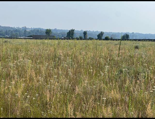 108,000M² VACANT LAND FOR SALE IN WONDERWATER